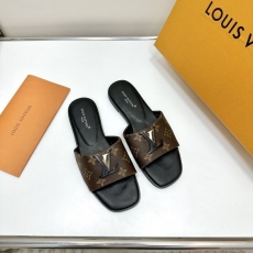 Louis Vuitton Slippers